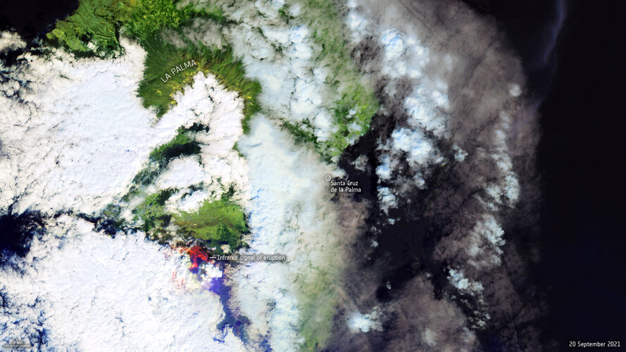 The Copernicus Sentinel-2 mission shows us a cloudy view of the Cumbre Vieja volcano on the Spanish Canary Island of La Palma. 