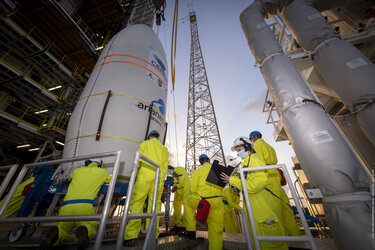 Preparations to hoist Vega's fairing to the top of the mobile gantry for integration with the launch vehicle