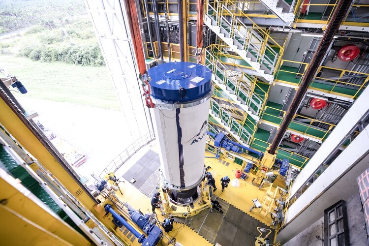 Vega-C Zefiro 40 second stage for VV21 transferred to and integrated at the Vega Launch Zone, Europe's Spaceport in Kourou, French Guiana, 4 May 2022