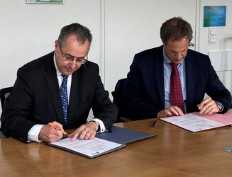 ArianeGroup Germany Chief Executive Pierre Godart (left) and ESA Director of Space Transportation Daniel Neuenschwander sign BERTA Green MoU