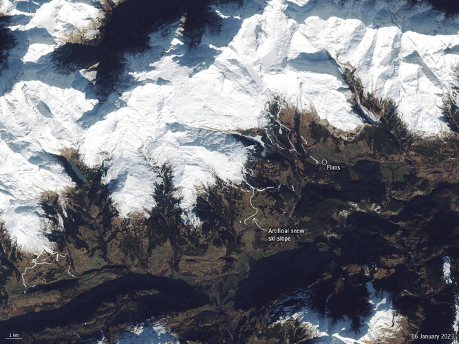 Europe has kicked off the new year with an intense winter heatwave. The warm temperatures and lack of snowfall in the Alps has left several ski resorts with little or no snow. The difference in snow cover is visible in these Copernicus Sentinel-2 images captured in January 2022 compared to January 2023.