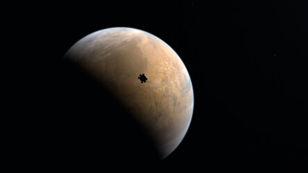 Carrier module approaches Mars