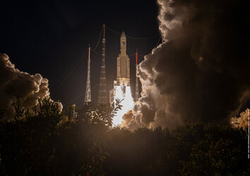 Ariane 5 VA261 liftoff