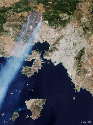 Wildfires rage near Athens