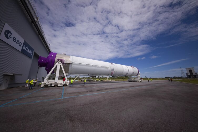 Ariane 6 main stage test model leaves for the launch pad